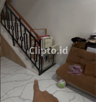 Pagar Pelindung Bayi (Sekat Tembok Besi)